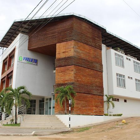 Vuelo 78 Hotel Tarapoto Esterno foto