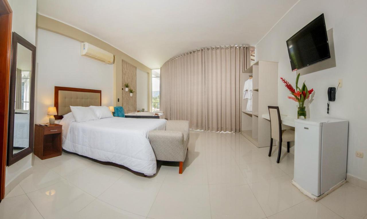 Vuelo 78 Hotel Tarapoto Esterno foto